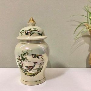 Vintage SADLER England Lidded Ginger Jar
